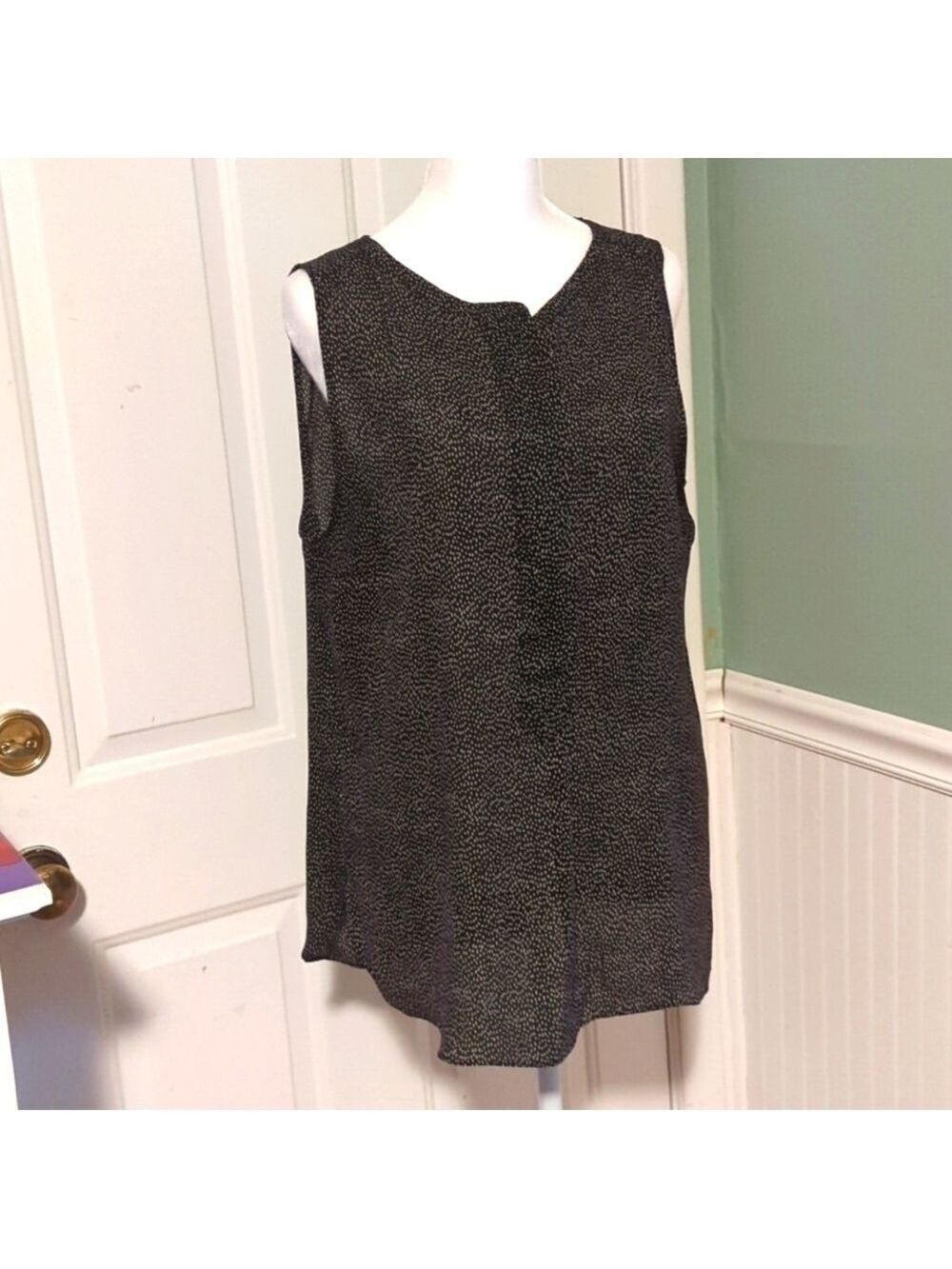 Loft Black White Sleeveless Tank Top Large